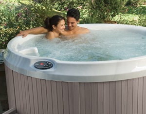 J-210-Hot-Tub-Lifestyle-Media