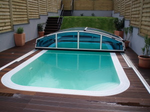 piscina con copertura