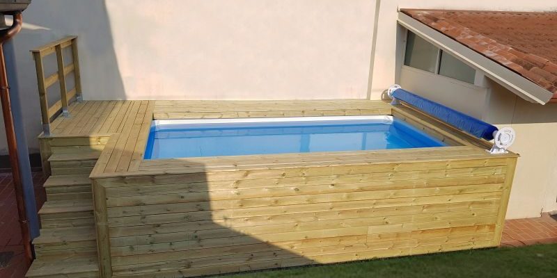 piscina-fuori-terra-con-rivestimento-in-legno-di-pino-autoclavato-colore-verde