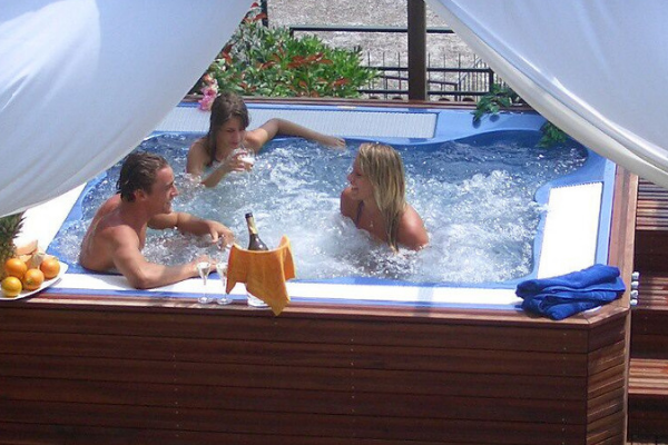 jacuzzi outdoor jacuzzi outdoor