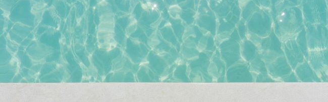 alghe in piscina trattamento antialghe